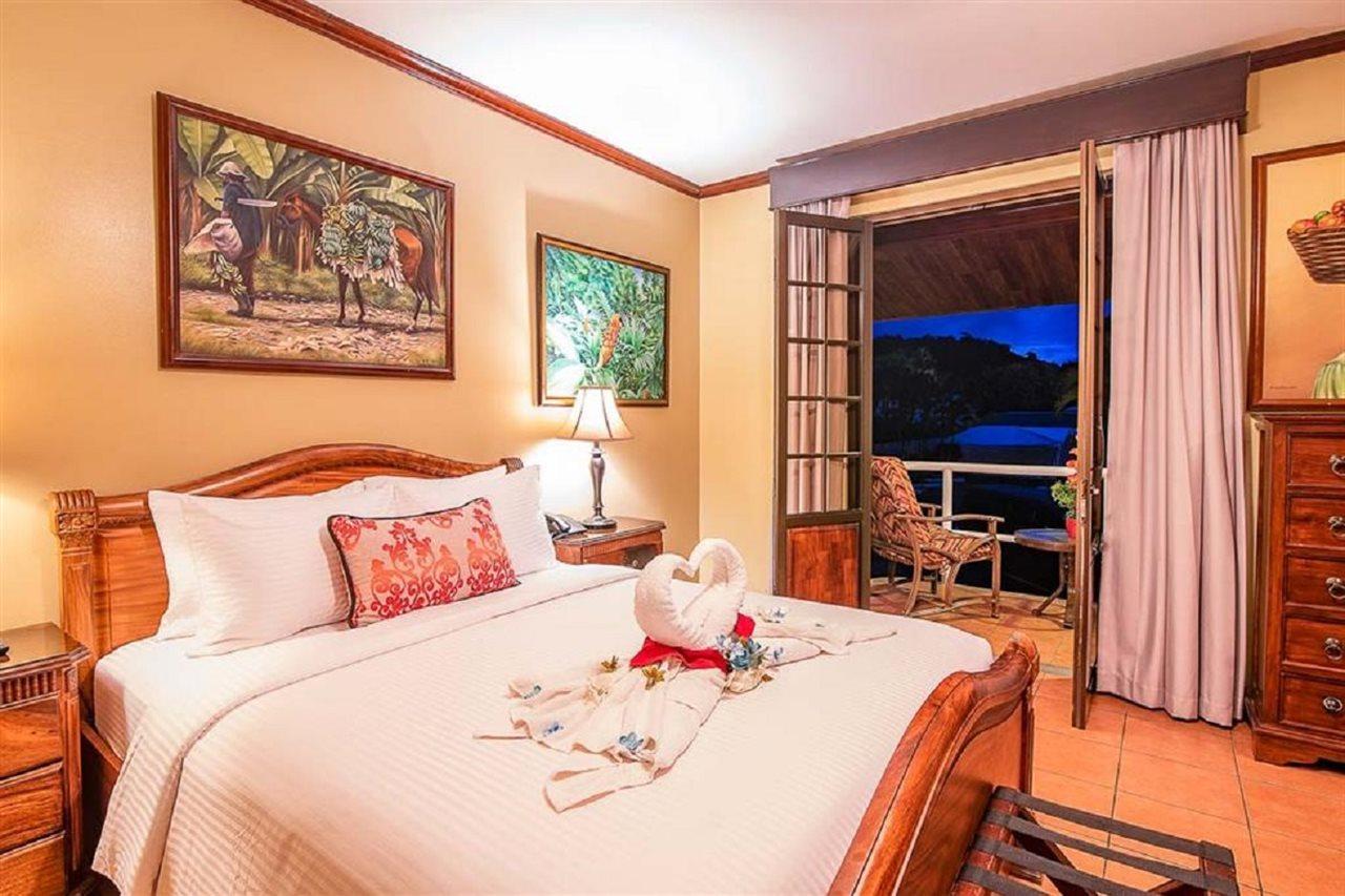 Hotel Casa Roland Golfito Resort Dış mekan fotoğraf